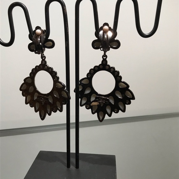 - Glamorous Life Clip Earrings - Picture 2 of 3